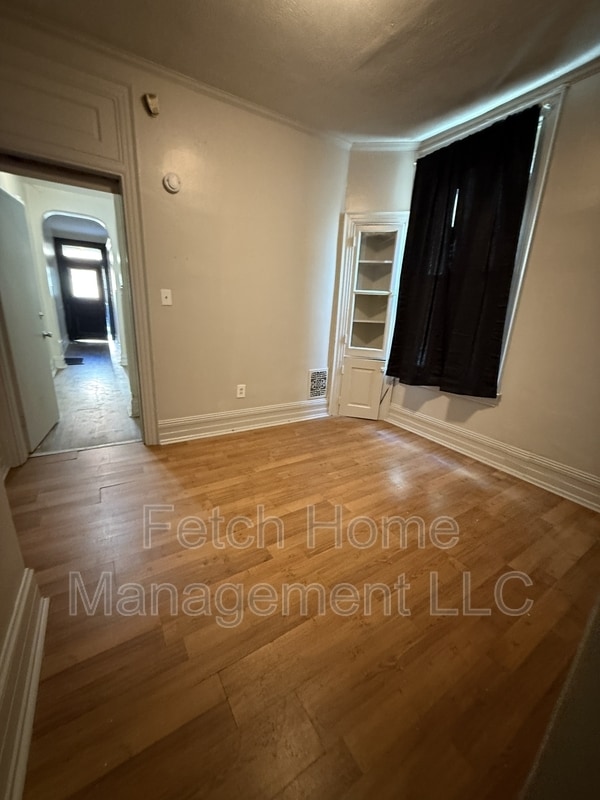 Building Photo - 106 S Pershing Ave
