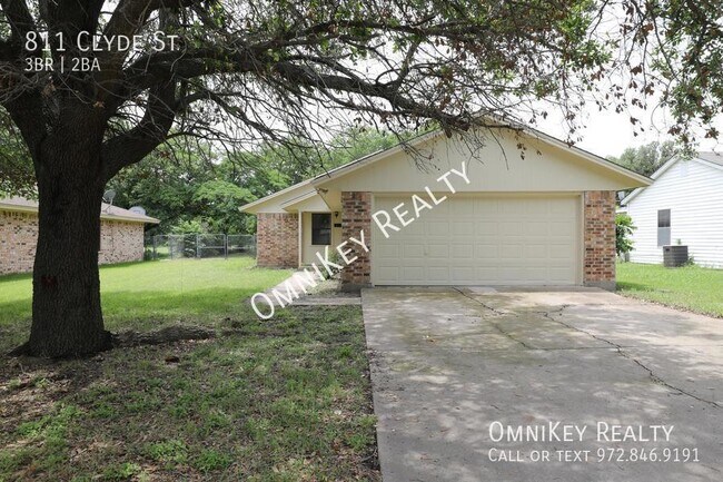 Foto del edificio - 811 Clyde St