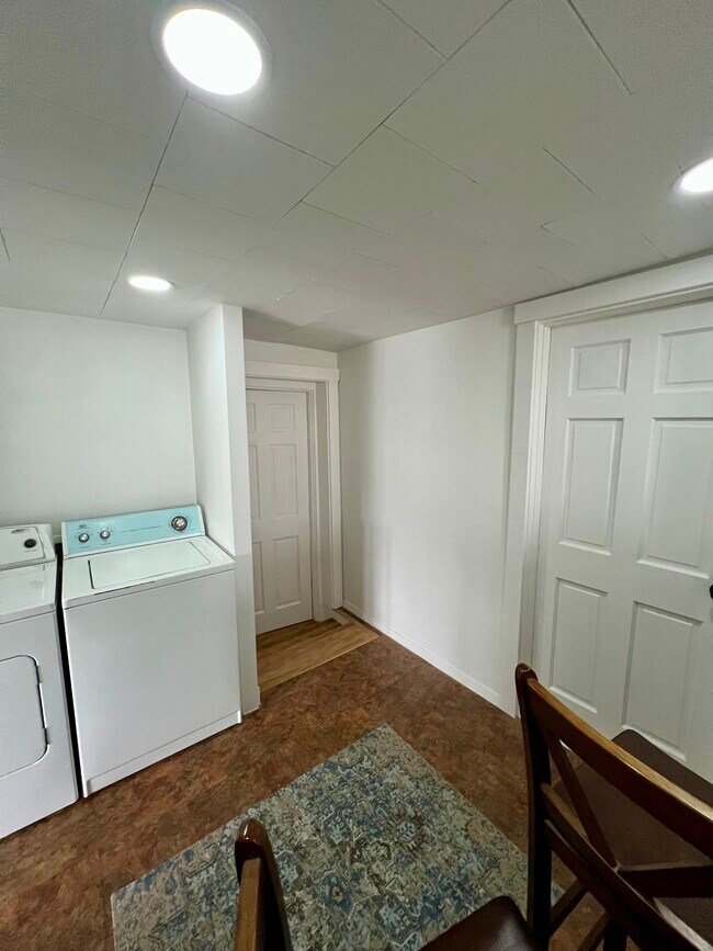 Lavandería compartida - 172 Princeton Ave