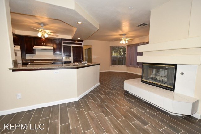 Building Photo - 3696 Ferndale Cove Dr