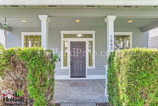 Building Photo - NEW RENT SPECIAL ON YOUR FIRST FULL MONTH!...