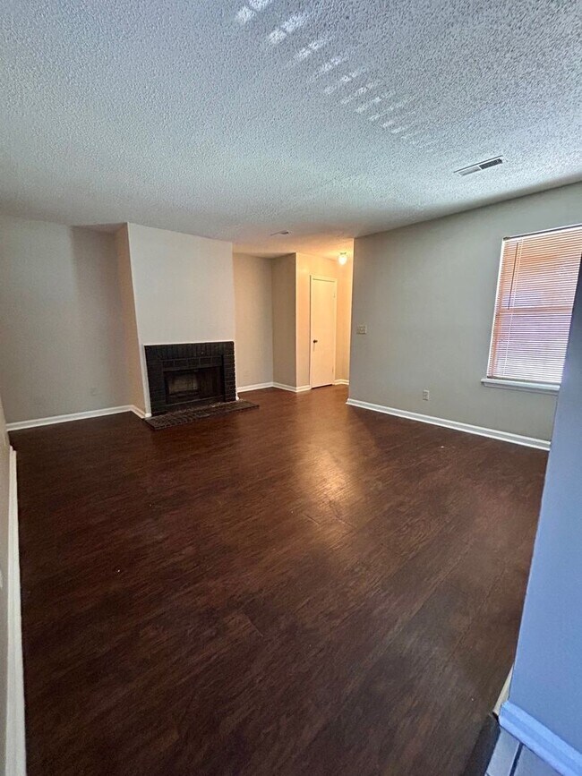 Foto del edificio - 184 Dorchester Manor Blvd