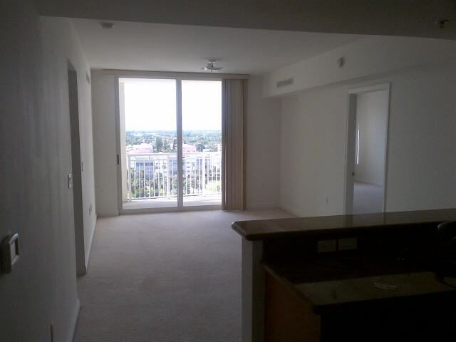 Foto del edificio - 1745 E Hallandale Beach Blvd