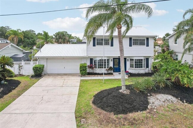 Foto del edificio - 8706 Elmwood Ln