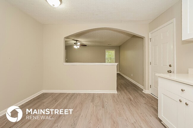 Foto del edificio - 6320 Steepleridge Ct