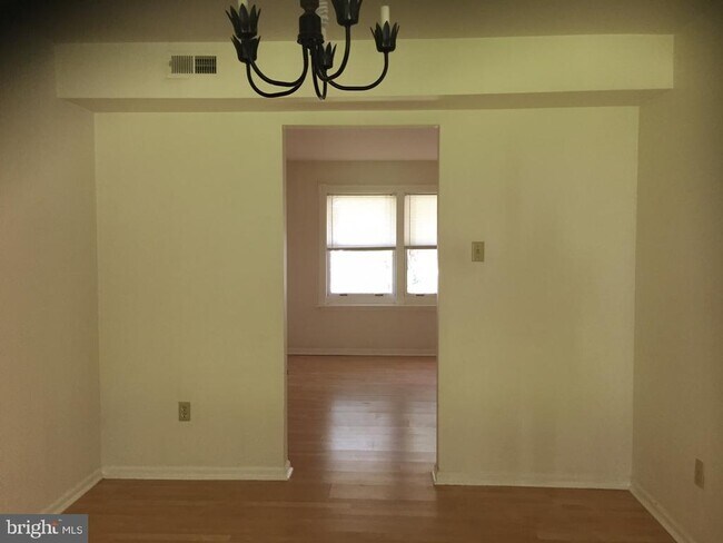 Building Photo - 4566 Winding Brook Dr