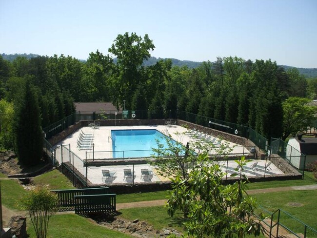 Building Photo - Cherokee Ridge Apartments