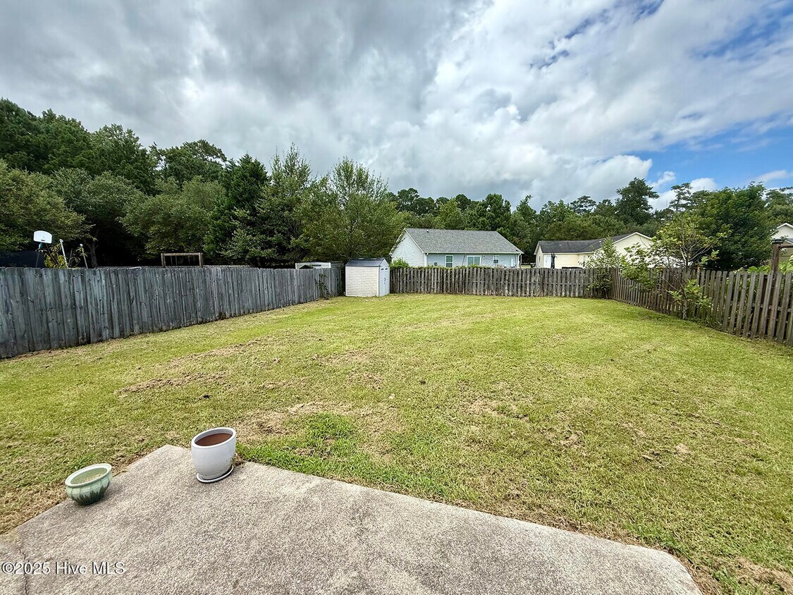 Building Photo - 4217 Sunglow Dr