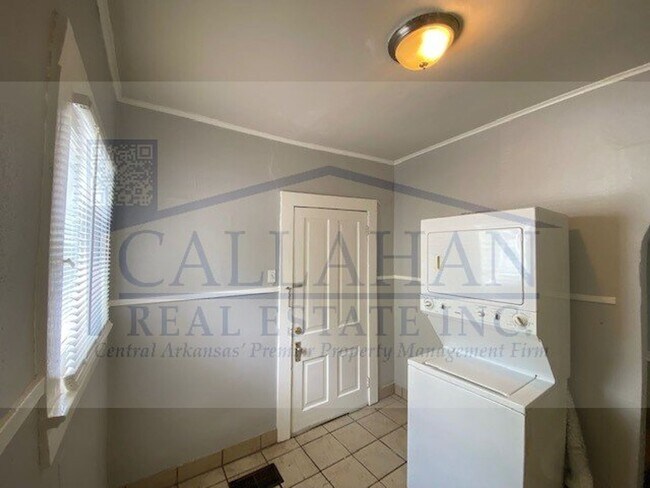 Building Photo - Quapaw Area 1 Bedroom