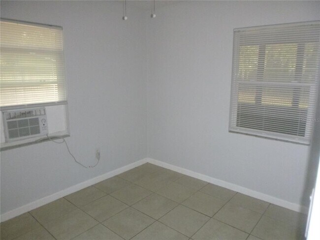 Foto del edificio - 550 Westover Pkwy