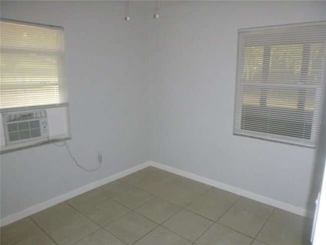 Building Photo - 552 Westover Pkwy