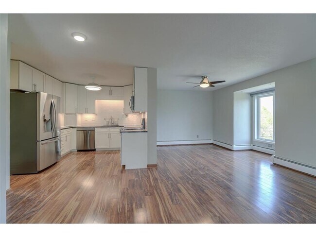 Foto del edificio - 450 Ford Rd