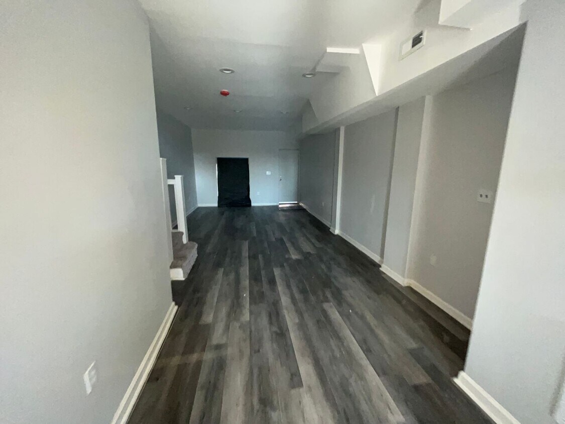 Primary Photo - NEW 5BEDS/2.5BATHS HOME FOR RENT!