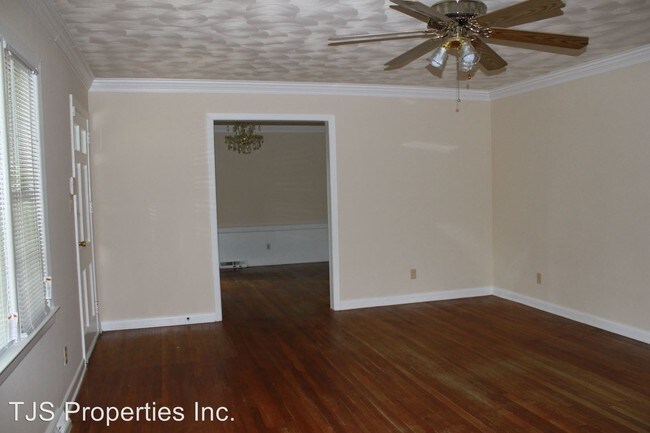 Foto del edificio - 2401 Henderson Ave
