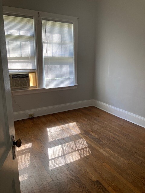#1205 2nd Bedrom/office no closet - 1201 Buchanan St