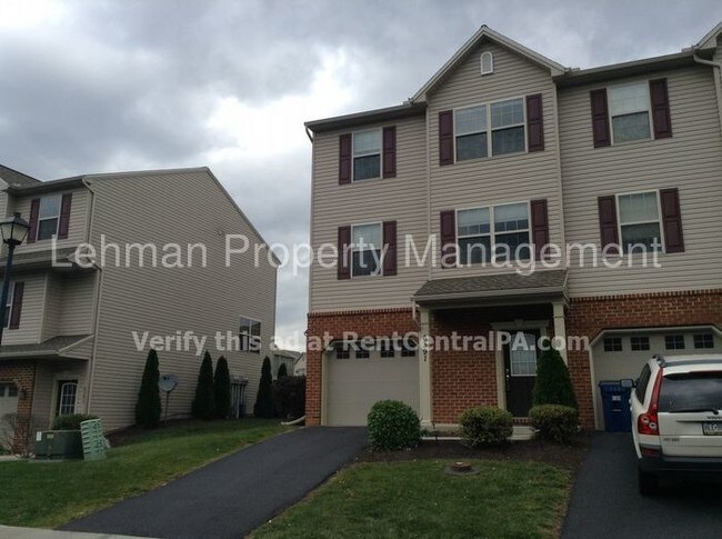 Building Photo - 6391 Creekbend Dr