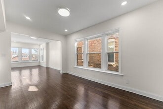Building Photo - 7532 S Champlain Ave