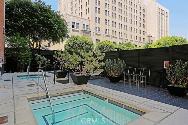Foto del edificio - 460 S Spring St