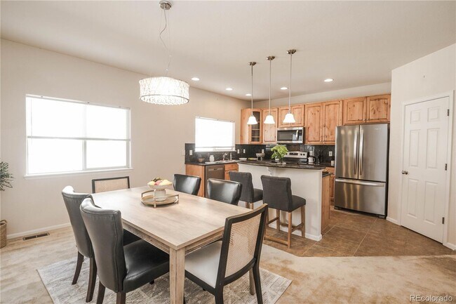 Dining room - 3155 E 104th Ave