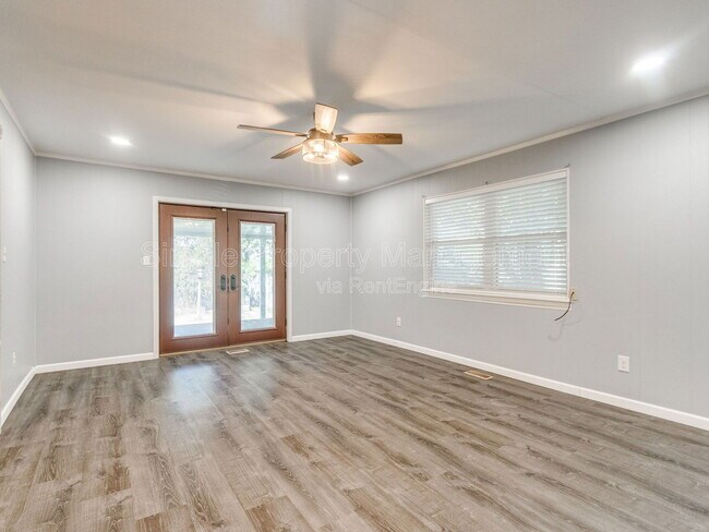 Foto del edificio - 2711 Ridgeview Dr