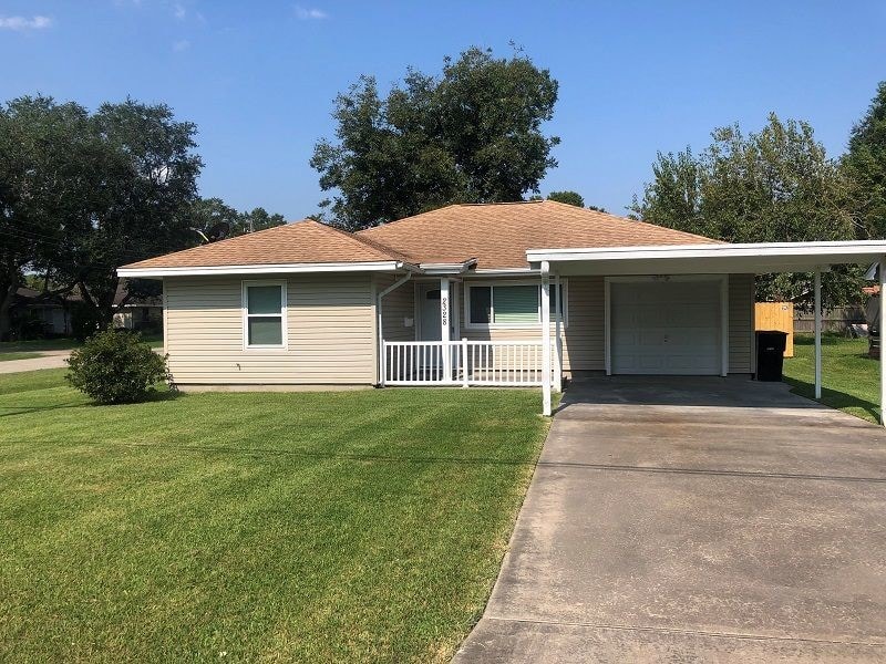 3/1 in Nederland NISD House for Rent in Nederland, TX