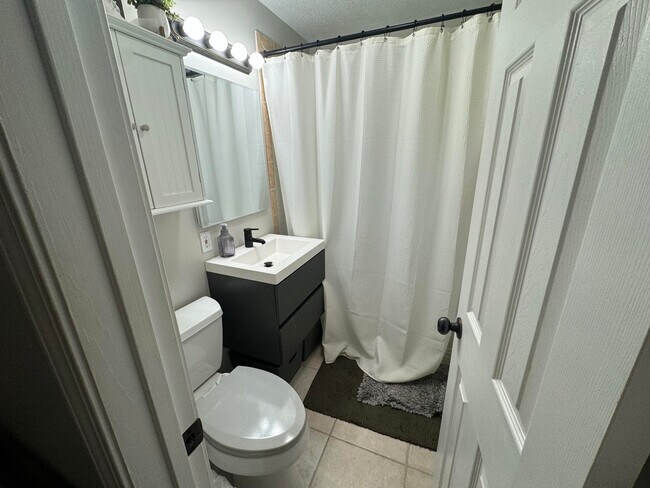 Foto del edificio - 403 SW 18th St