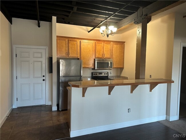 Foto del edificio - 617 Hiawatha Blvd