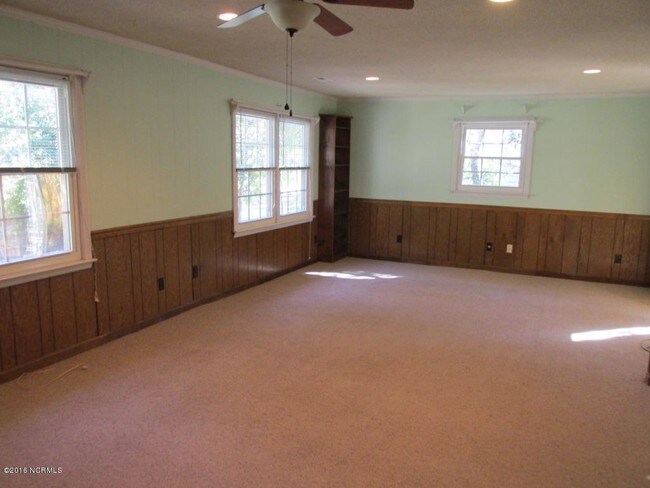 Building Photo - 109 Seagull Rd