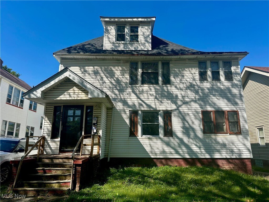 3540 E 154th St Cleveland, OH 44120 – photo 1
