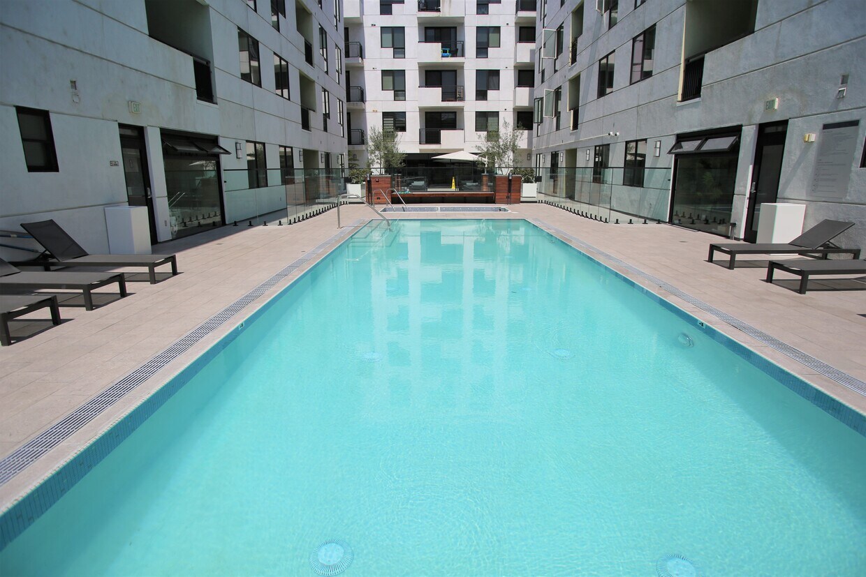 Primary Photo - 1234 Wilshire Blvd
