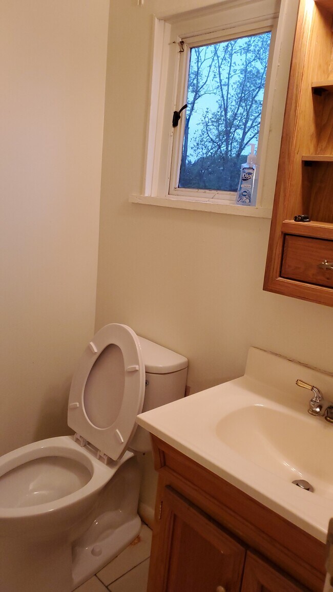 Bathroom - 429 Arch Ave