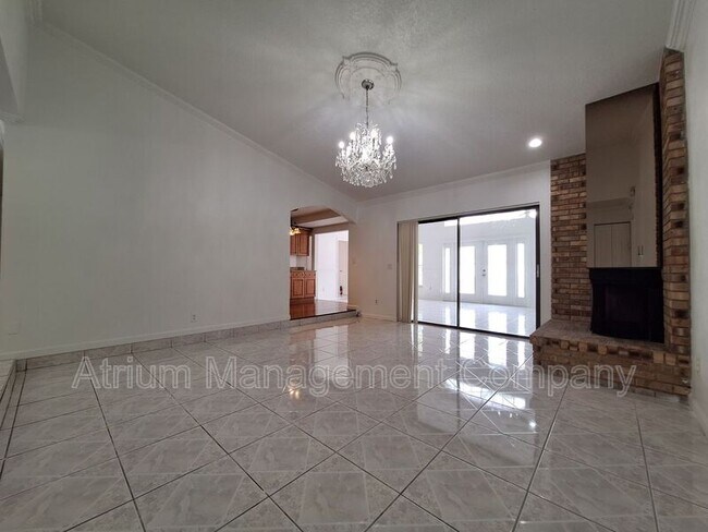 Foto del edificio - 1746 Stafford Dr