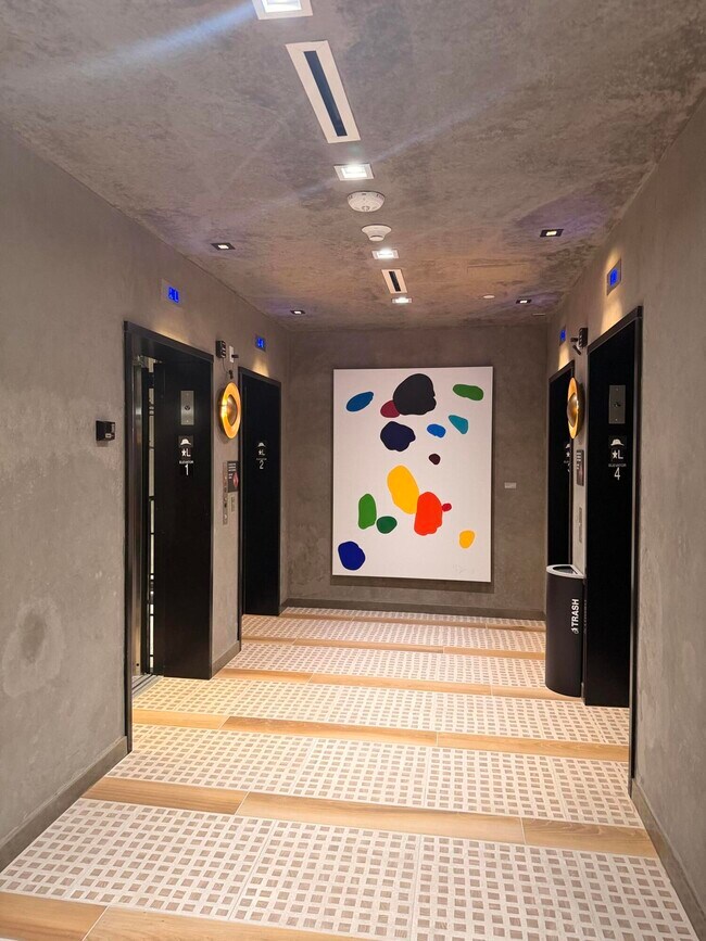 Foto del edificio - 225 N Miami Ave