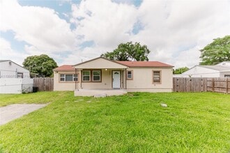 Building Photo - 1447 NW 101st St