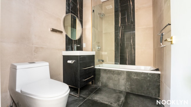 Foto del edificio - 791 Sterling Pl
