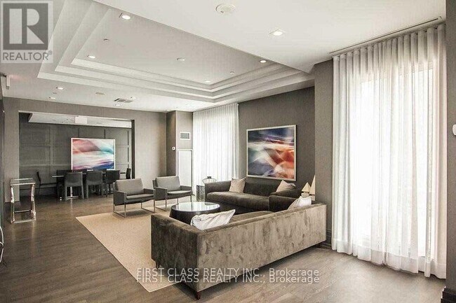 Photo du bâtiment - 60 Berwick Ave