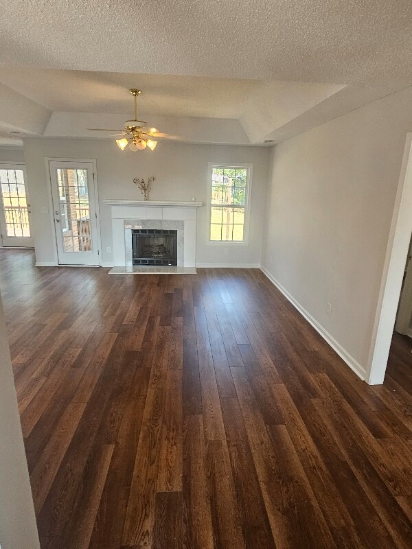 Foto del edificio - 507 Holly Ridge Ln