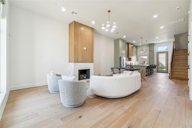 Foto del edificio - 821 NW 8th St