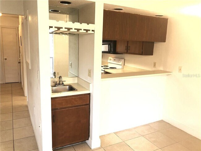 Foto del edificio - 651 Trinidad Ct