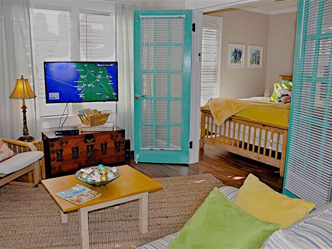 Photo - 320 7th Ave N House