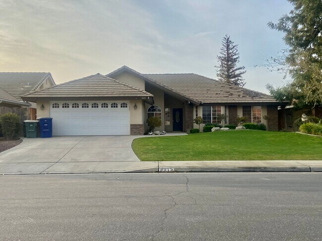 Building Photo - 9915 Tuscarora Dr