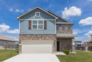 Building Photo - 746 Farmers Dell