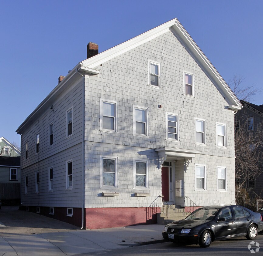Building Photo - 144-146 George M Cohan Blvd