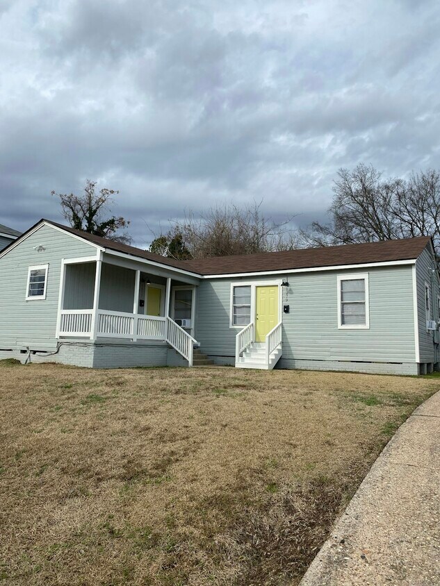 Primary Photo - 1277 Estelle St