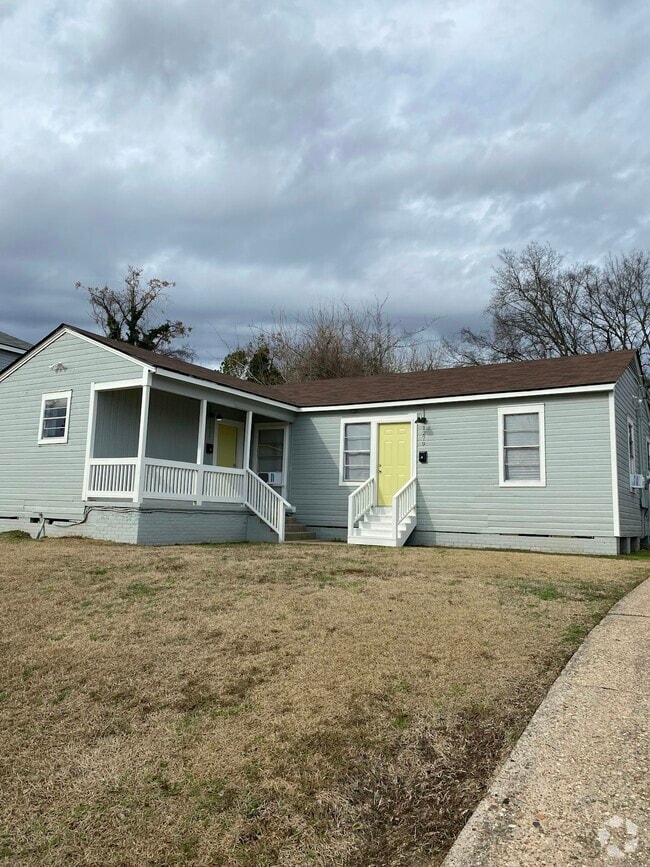 Building Photo - 1277 Estelle St