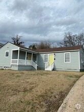 Building Photo - 1277 Estelle St