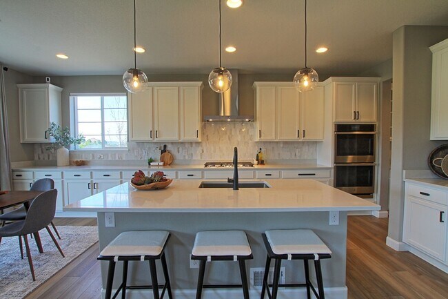 Building Photo - Luxury 5 bed for Rent in Blacktail at The ...
