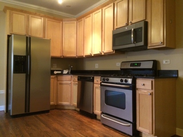 Kitchen 1 - 2128 N Hudson Ave