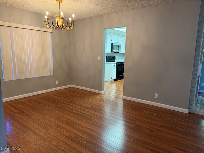 Foto del edificio - 2438 San Lucas Cir