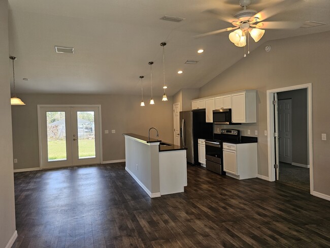 Foto del edificio - 8 Hemlock Terrace Pl